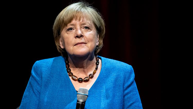 Altkanzlerin Merkel hat sich zuletzt wieder öfter zu Wort gemeldet. Selbstkritik gab es dabei aber selten.