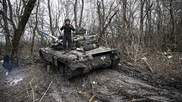 Schlamm überall: Ein ukrainischer Panzersoldat an der Front im Donbass
