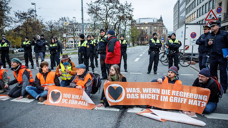 Die einmonatige Ingewahrsamnahme ohne Prozess ist nur in Bayern möglich.