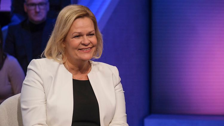 Innenministerin Nancy Faeser von der SPD bei Maischberger.