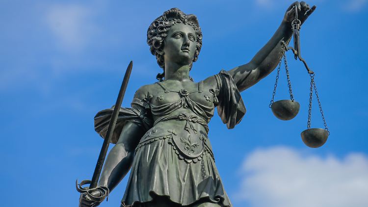 Während ihres Martyriums wurde die Frau zweimal schwanger und unterzog sich Schwangerschaftsabbrüchen.