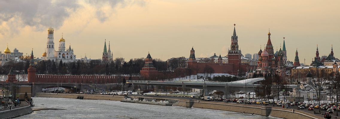 2022-12-05T160143Z_532314806_RC2OZX9MTRCR_RTRMADP_3_RUSSIA-DAILYLIFE.JPG