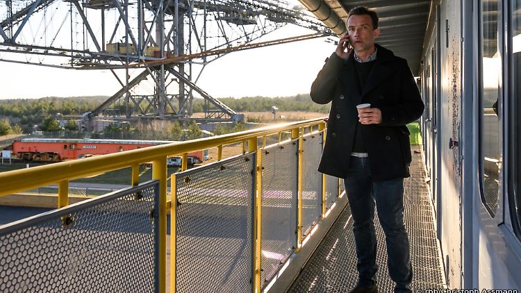 Nach diesem Fall ist für ihn Schluss: Lucas Gregorowicz als Kommissar Adam Raczek.