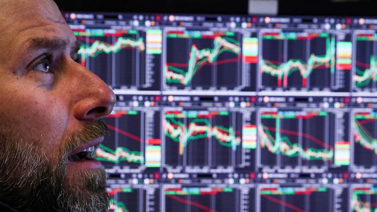 Vor den wichtigen Entscheidungen in der nächsten Woche regiert an der Wall Street die Vorsicht.