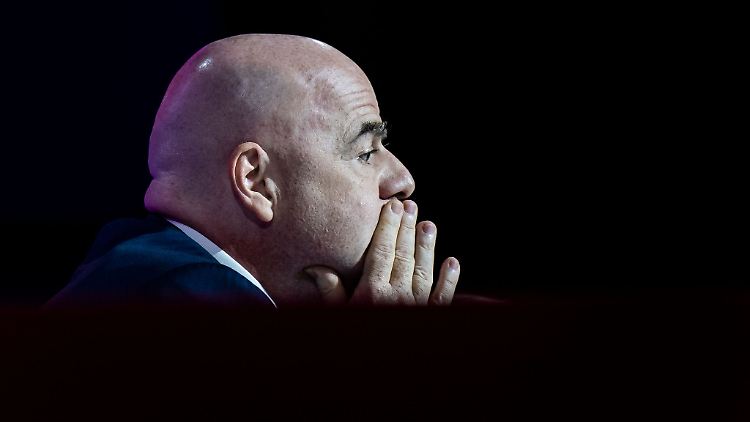 FIFA-Boss Gianni Infantino muss sich erneut heftige Kritik anhören.