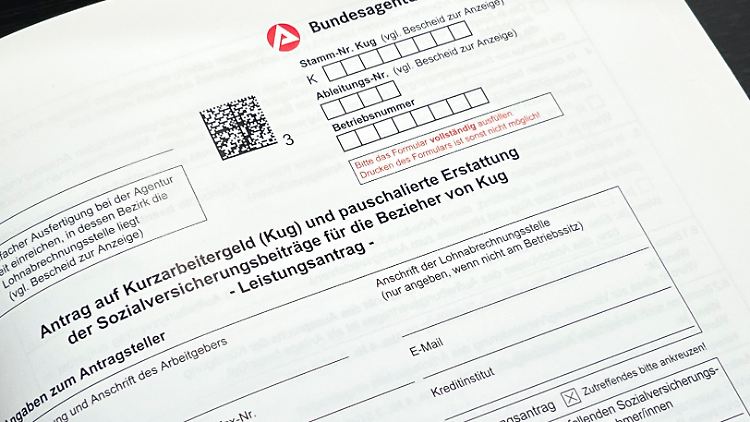 Für das Kurzarbeitergeld reicht es nun bis Mitte 2023, dass zehn Prozent der Beschäftigten einer Firma von Arbeitsausfall bedroht sind.