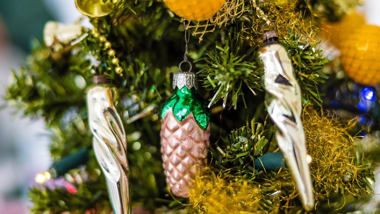 Besinnliche Stimmung kann wohl nicht so gut aufkommen, wenn der Chef erwartet, dass man zu Weihnachten noch auf Abruf bereitsteht.
