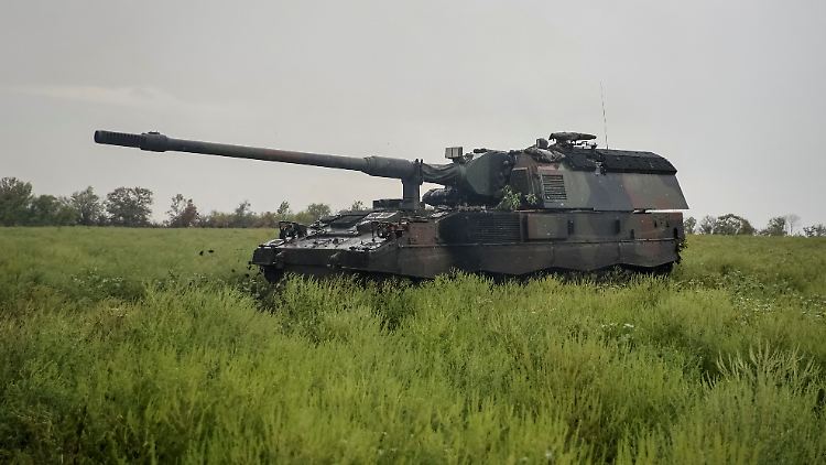 Bislang hat die Bundeswehr 14 "Panzerhaubitzen 2000" geliefert.
