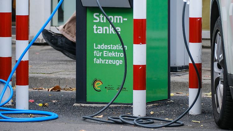 In der Rushhour kann es schon mal zu Staus an der Ladesäule kommen.