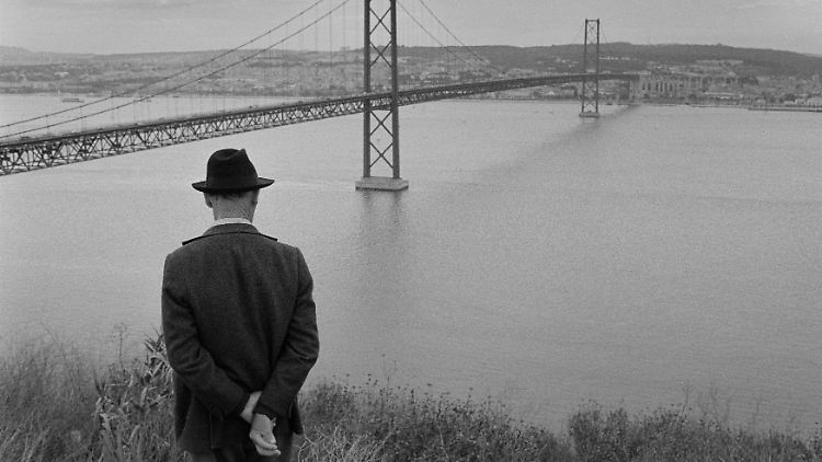 Die Lissabon-Fotos von Ute und Werner Mahler entstanden 1987 und 1988 - sie sind das erste Gemeinschaftsprojekt des Paares, das danach jahrzehntelang jeder für sich arbeitete.