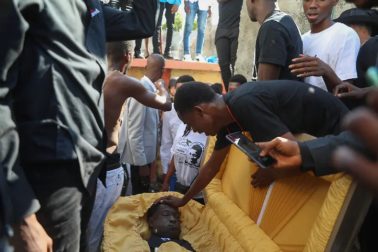 a728c2e4c26f91ffad95b3a3775f7da3