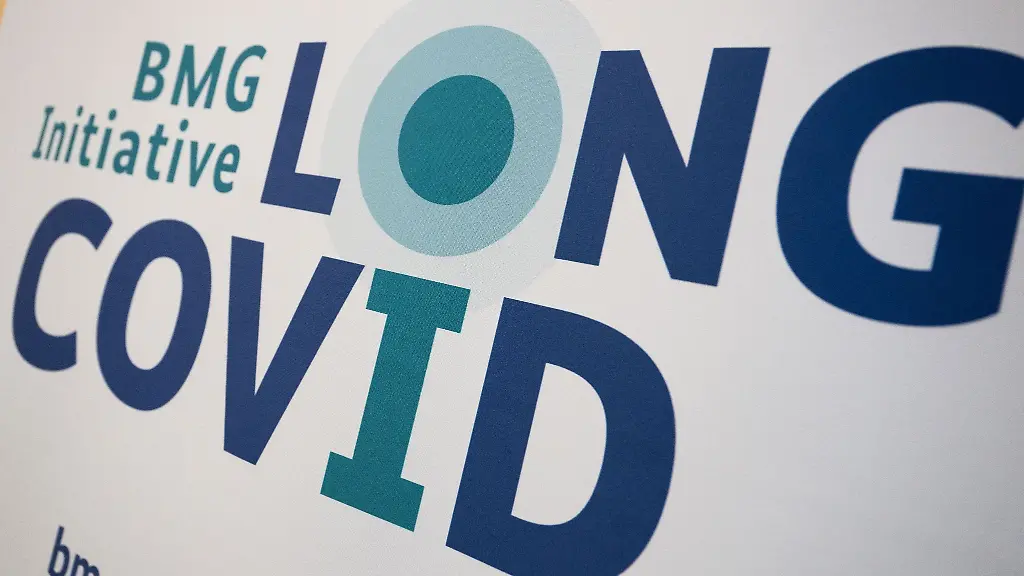 BMG-Initiative-Long-Covid-steht-an-einer-Wand