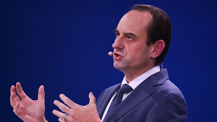 Sollte der Krypto-Markt wieder wachsen, erwartet der Bafin-Präsident "sehr wahrscheinlich viel mehr Verflechtung mit dem traditionellen Finanzsystem".