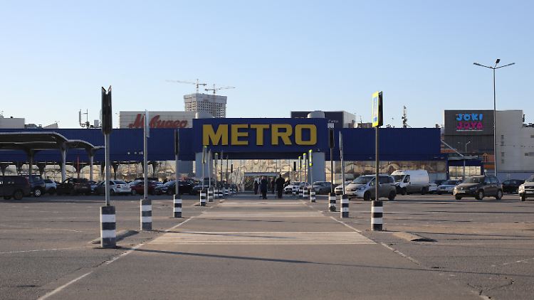 Metro ist weiter in Russland aktiv - und nahm dort mehr ein.