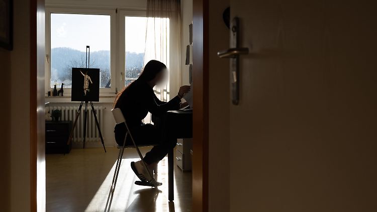 Knapp drei Viertel der Befragten leben in privaten Wohnungen und Häusern.