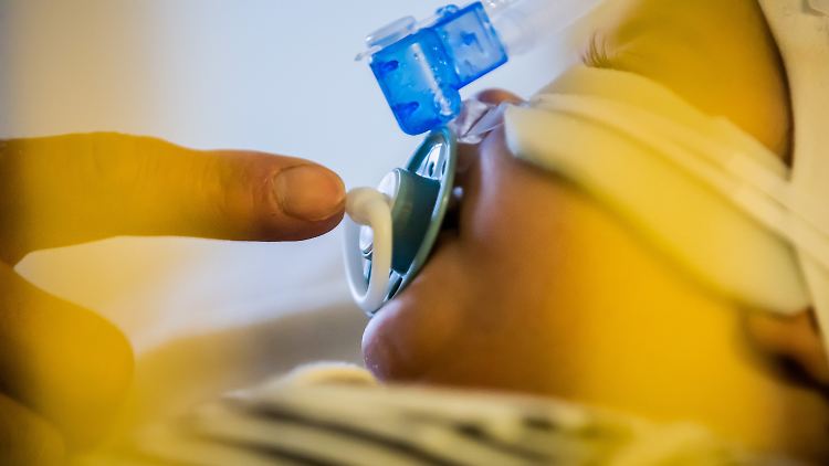 Heftige Infektionswelle mit mehreren Erregern: Influenza und RSV gefährden Kleinkinder, Alte und Geschwächte.