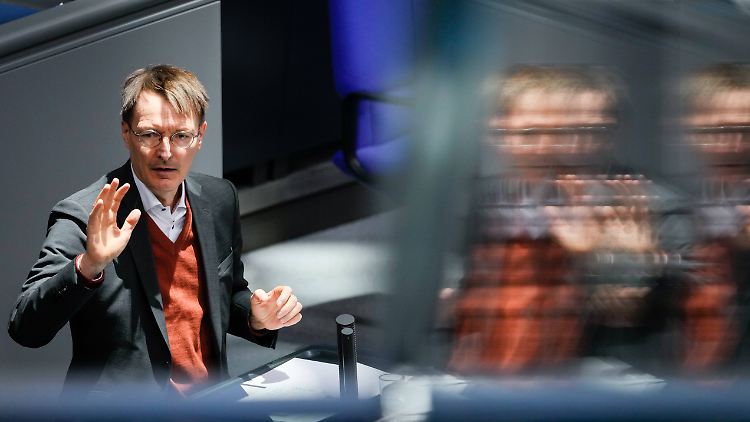 Gesundheitsminister Lauterbach versprach den Kinderarztpraxen und Kinderstationen Unterstützung.