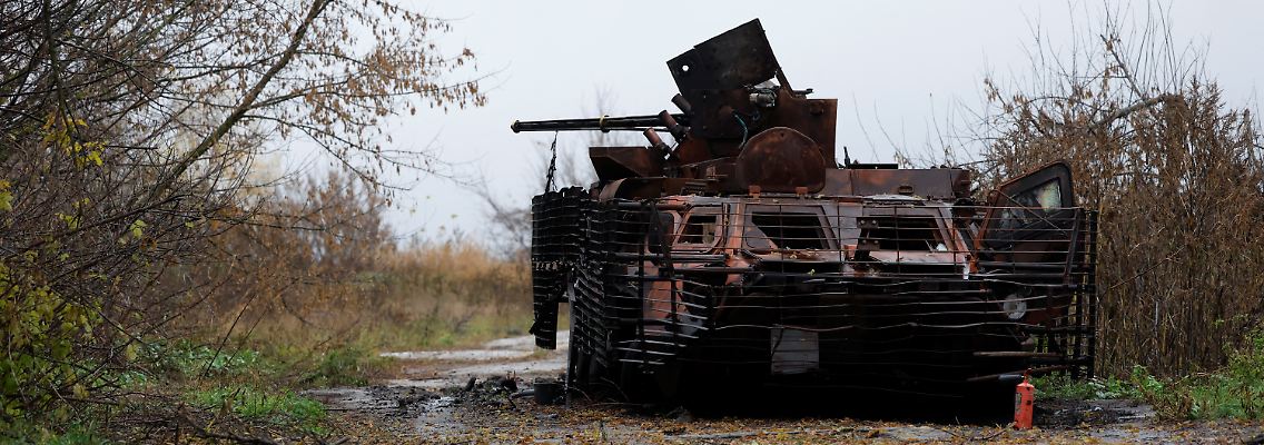 2022-10-26T155628Z_586348726_RC2X8X96EI1T_RTRMADP_3_UKRAINE-CRISIS-KHARKIV-REGION.JPG