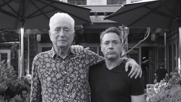 Zwei Generationen von Filmemachern: Robert Downey Sr. und Robert Downey Jr. 