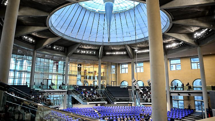 Das Gesetz zum Schutz von Whistleblowern kam mit den Stimmen der Ampel-Fraktionen durch den Bundestag.