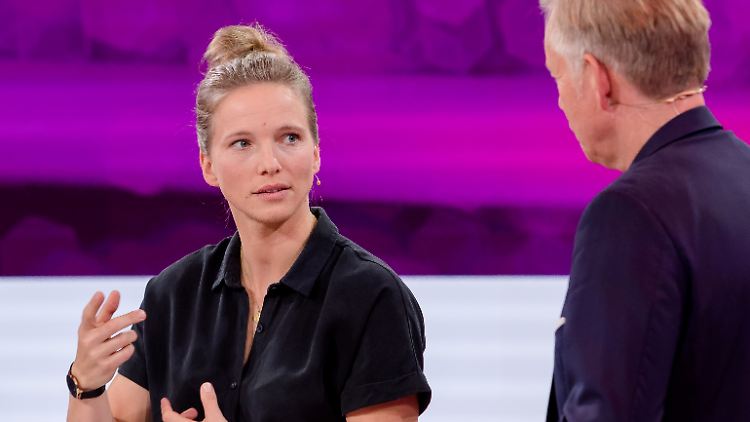 Tabea Kemme ist während der WM für MagentaTV im Einsatz.
