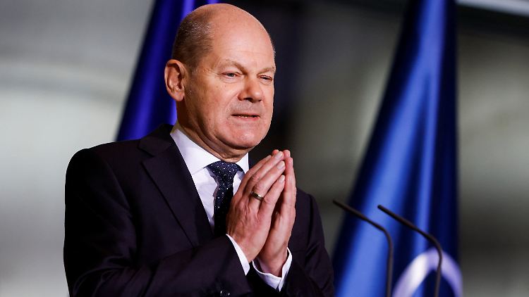 Nicht immer ist Schweigen Gold: Bundeskanzler Olaf Scholz will die Gespräche mit dem Kreml fortsetzen.