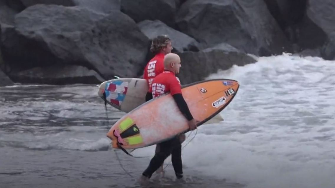 surfer.JPG