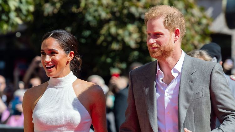 In ihrer Netflix-Dokumentation erheben Harry und Meghan schwere Vorwürfe gegen den Palast.