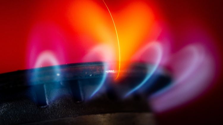 Die beschlossene Gaspreisbremse garantiert für 80 Prozent des bisherigen Verbrauchs ein Gas-Bruttopreis von 12 Cent pro Kilowattstunde.