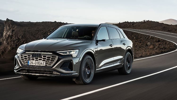Audi hat den e-tron geliftet und neu benannt.