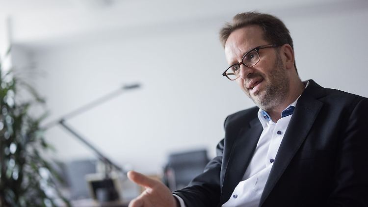 Zu den Risiken zählt Müller unter anderem den wirtschaftlichen Aufschwung Chinas, der sich "schneller als von vielen vorhergesagt" beschleunige.