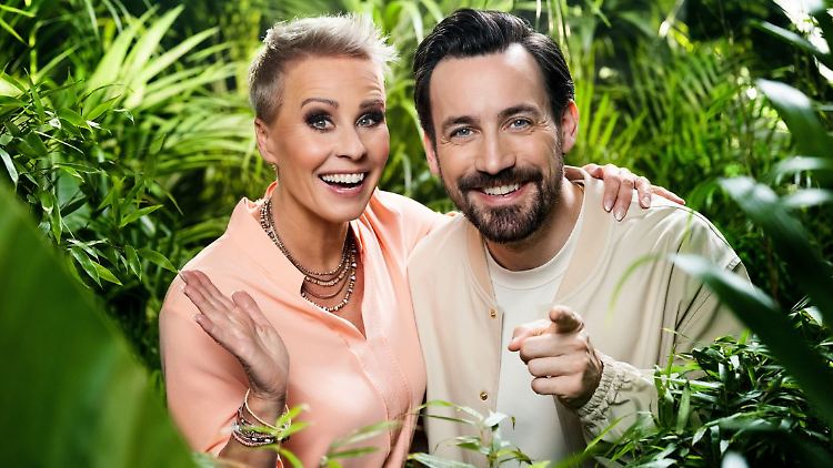 Sonja Zietlow nimmt Jan Köppen unter ihre Fittiche (Foto: RTL(