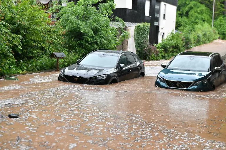 0b2c3bd8c61042e5aabaed239bba888d