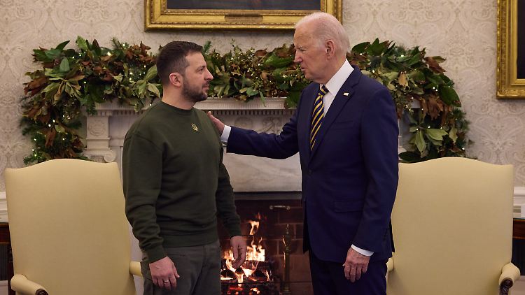 Für den russischen Botschafter in Washington hat dieses Bild vermutlich Symbolcharakter. Laut russischer Propaganda kämpft die Ukraine stellvertretend für die USA gegen Russland.