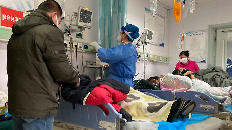 Viele chinesische Krankenhäuser sind nach dem Ende der strengen Corona-Politik überfüllt.