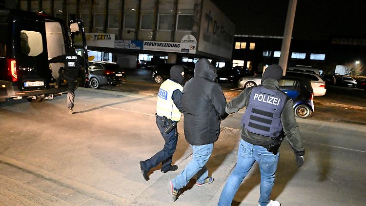 Im Juni 2021 rückten die Ermittler beim Clan an.