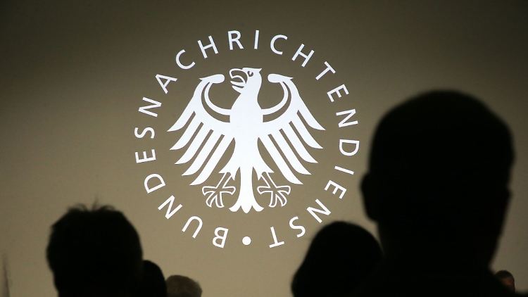 Ein BND-Mitarbeiter ist wegen des Verdachts auf Russland-Spionage festgenommen worden.