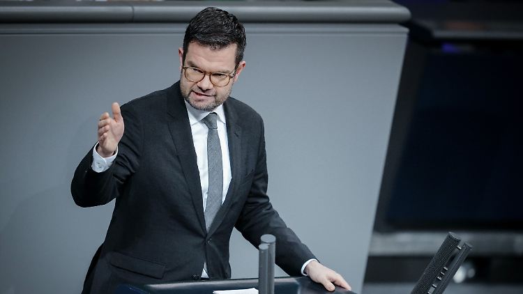 "Mieter mit Indexmietverträgen standen in den vergangenen Jahren zumeist besser da als Mieter mit normalen Mietverträgen", sagt Buschmann.