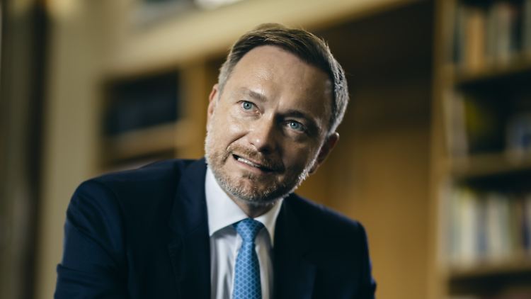 "Für mich gilt weiterhin: besser nicht regieren, als falsch regieren", sagt Christian Lindner. Aber auch der Umkehrschluss gelte.