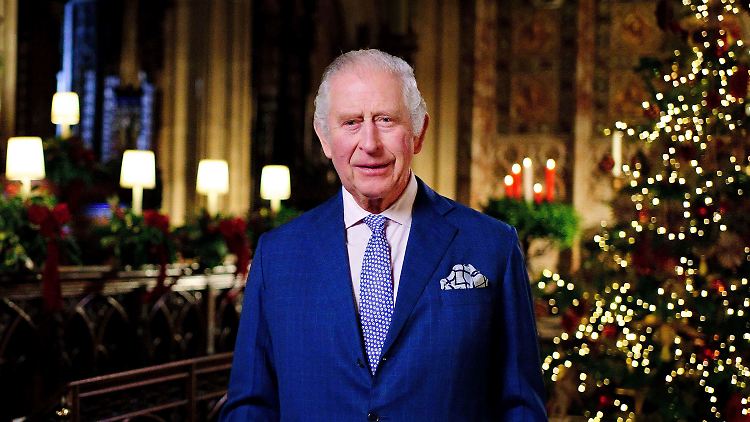 König Charles würdigte in seiner Weihnachtsansprache die "selbstlose Hingabe" der Beschäftigten im öffentlichen Dienst Großbritanniens.