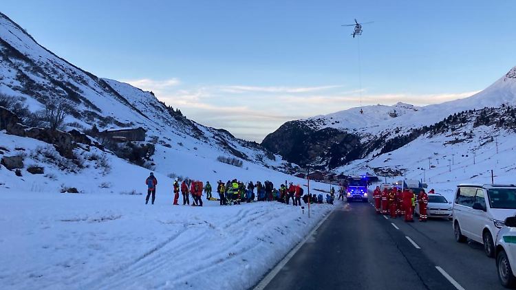 Knapp 200 Menschen waren in dem Skigebiet Lech Zürs im Einsatz.