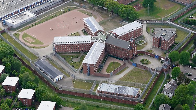 In Hamburg waren bis Ende November zwei Drohnenflüge in der Nähe von oder über Justizvollzugsanstalten gesichtet worden (Archivbild).