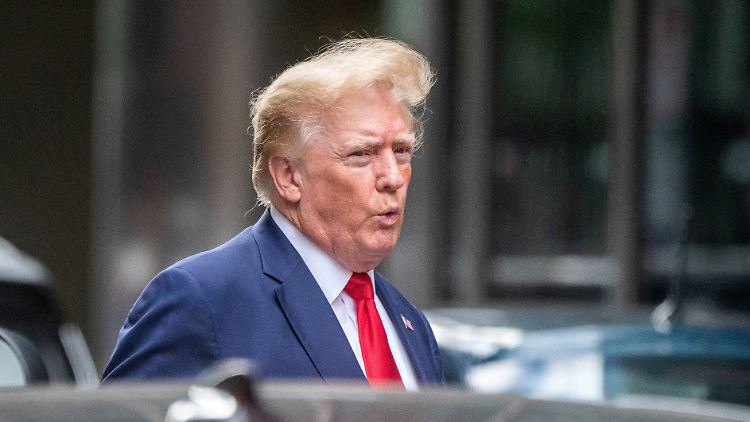 Er habe "Millionen Dollar" an Steuern gezahlt, sagt Trump. Ob das stimmt, wird die Öffentlichkeit am Freitag erfahren. 