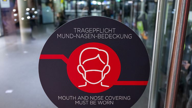 Bundeskanzler Olaf Scholz sprach sich indirekt gegen ein sofortiges Ende der verbliebenen Maßnahmen aus.