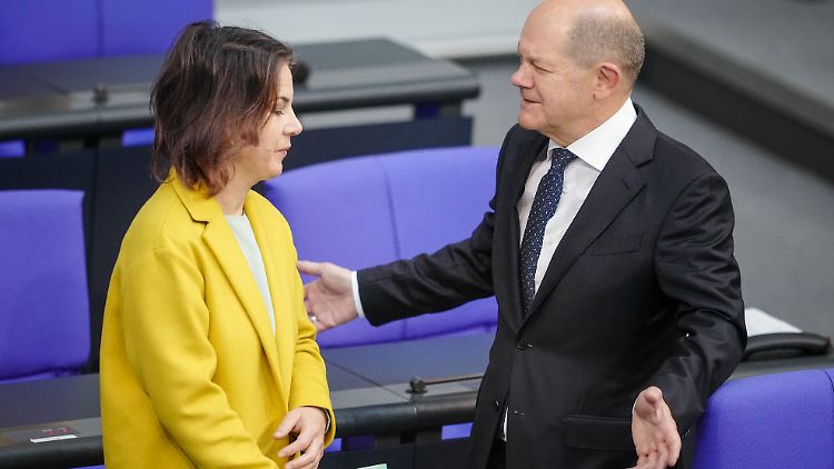 Nicht immer einer Meinung: Baerbock und Scholz.