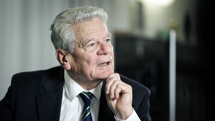 "Hier gibt es eindeutig einen Schuldigen und ein Opfer", sagte Gauck mit Blick auf den Ukraine-Krieg.