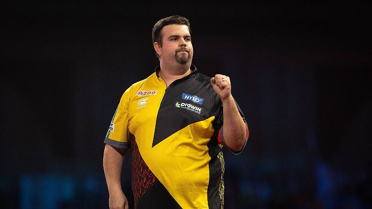 Gabriel Clemens steht unter den letzten Acht bei der Darts-WM.
