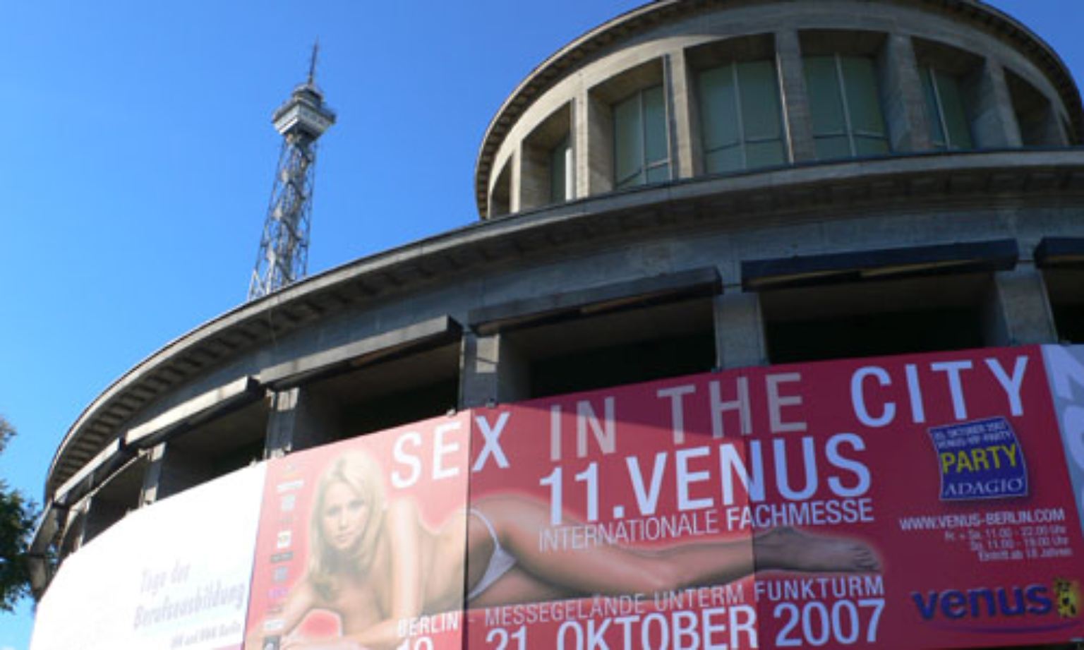 Erotikfachmesse unterm Berliner Funkturm: Zum elften Mal ...