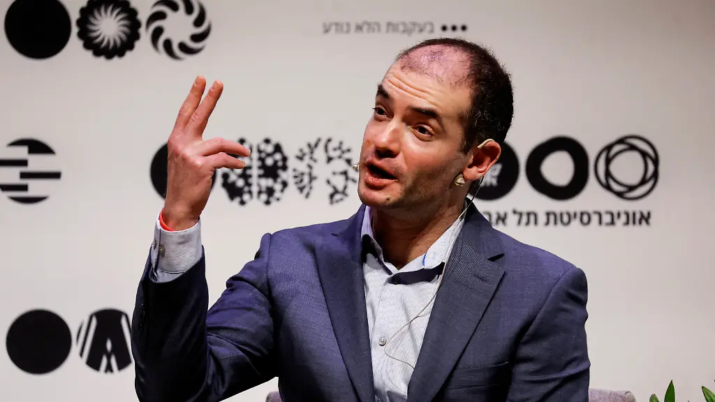 2024-05-14T235411Z-406888108-RC2ZC1AATQP9-RTRMADP-3-OPENAI-COFOUNDER