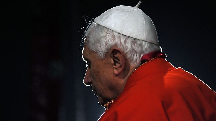Kann nun nicht mehr dazu beitragen Missbrauchsfälle der Kirche aufzuarbeiten: Papst em. Benedikt XVI. 